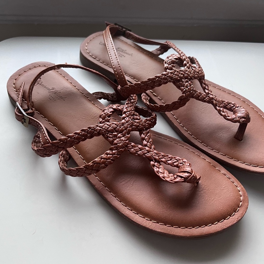 Women’s Woven Light Brown Sandals